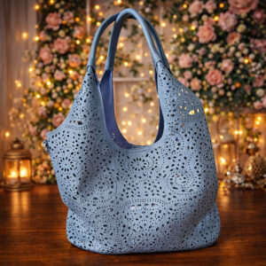 Sac cabas bleu, avec pochette