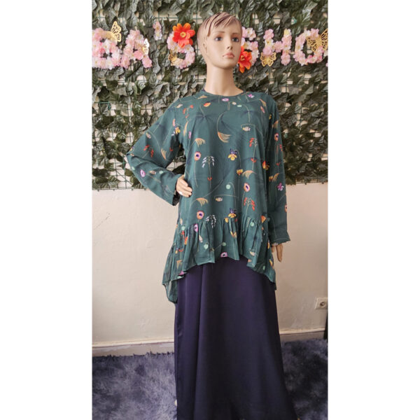 Ensemble-robes-bleu-imprimé-vert-2 Ensemble robe longue unie bleue et haut imprimé fleuri