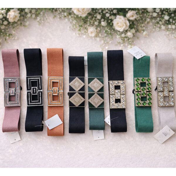 Ceinture élastique à boucles ornées