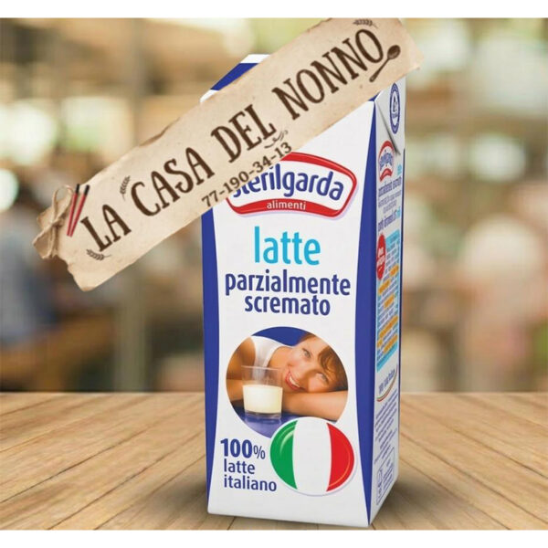 Lait demi-écrémé Sterilgarda